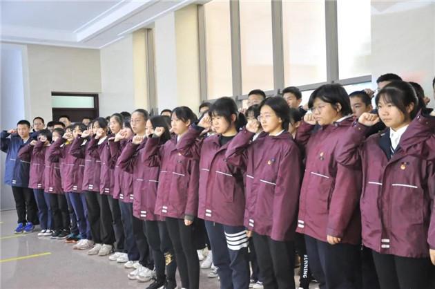 广西都有什么特产？要能带走的，可以送人的，知道的朋友说一下，越多越好，谢谢游戏画面