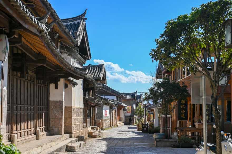 新春走基层丨“飞檐走壁”为大桥“体检”